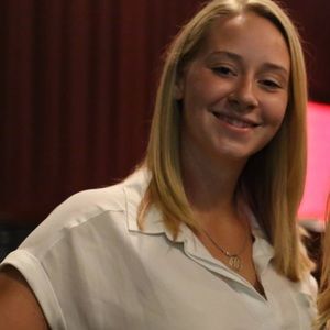 Meet your Posher, Kayla